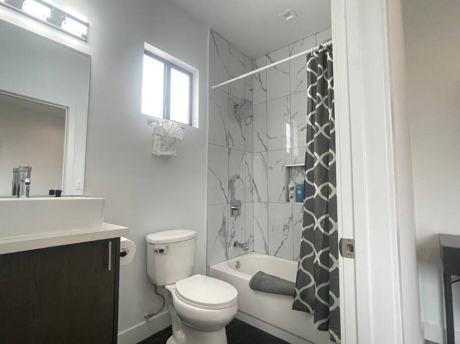 Delightful Town Home Close To Dtla Лос Анджелис Екстериор снимка