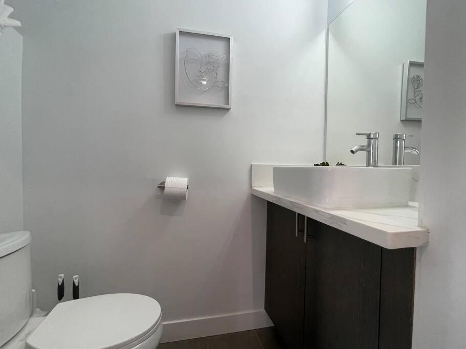 Delightful Town Home Close To Dtla Лос Анджелис Екстериор снимка