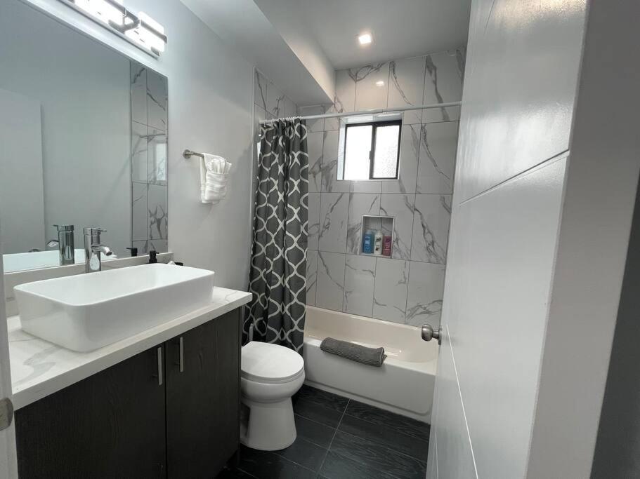 Delightful Town Home Close To Dtla Лос Анджелис Екстериор снимка